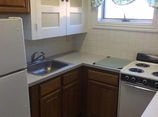 17 N Hanover St APT 3, Pottstown, PA 19464