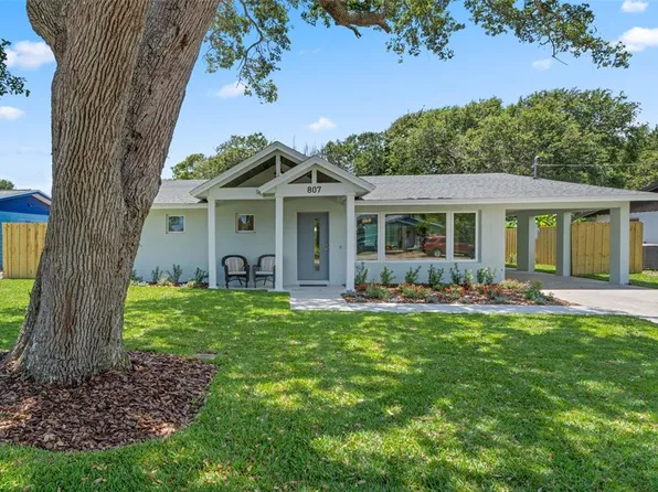 807 E 16th Ave, New Smyrna Beach, FL 32169