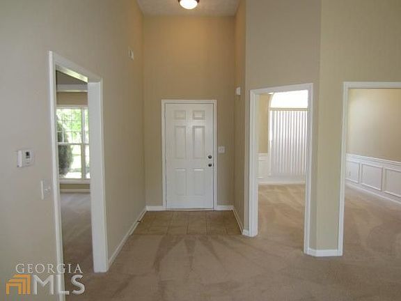 2nd image of 633 Skyland Dr