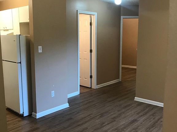 Dining to hall br 2-3