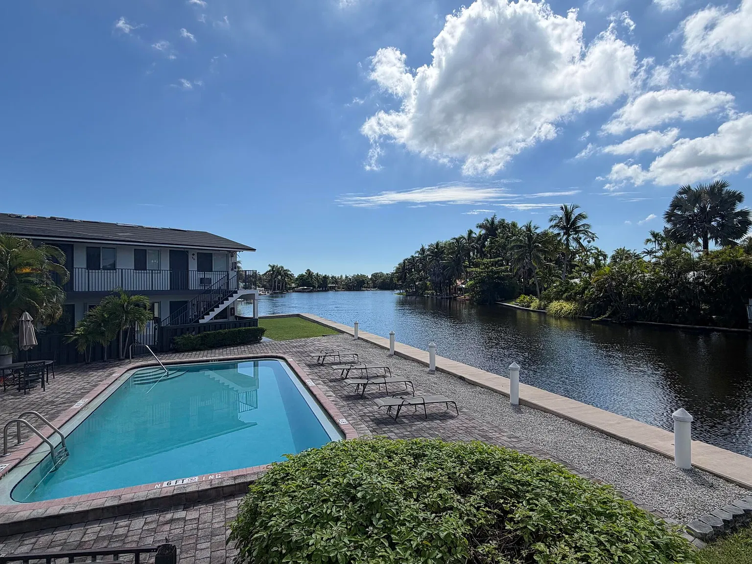 1810 E Oakland Park Blvd — Photo 1