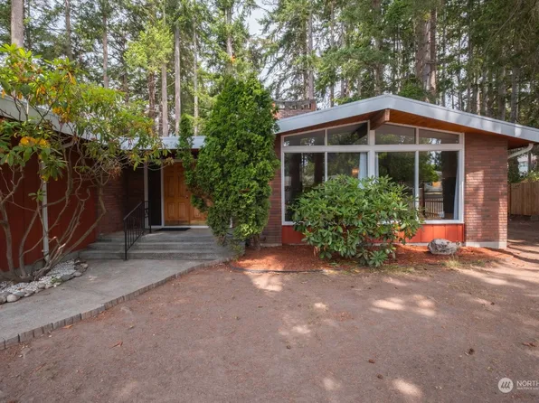 1740 NE 11th Avenue, Oak Harbor, WA 98277
