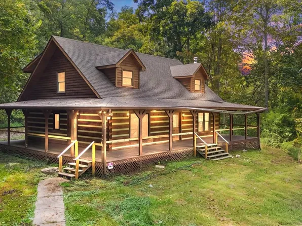 740 Leath Chapel Rd, Bethpage, TN 37022