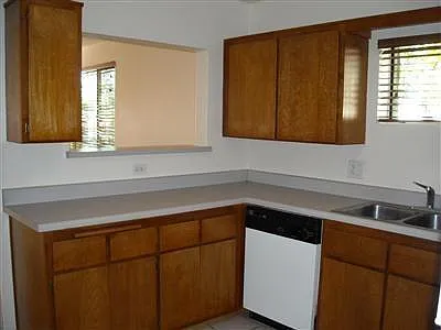 2 bed, 964 sqft, $1,775 — Photo 4