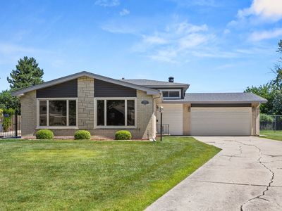 3N445 Jill Ct, Elmhurst, IL, 60126