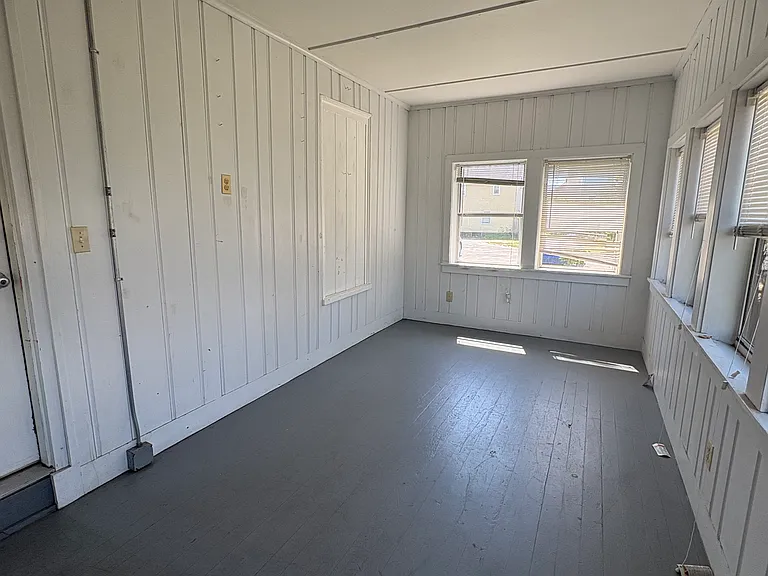 160 East St — Photo 10