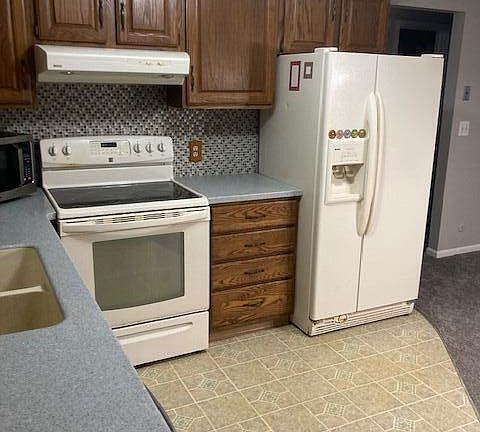 2nd image of 239 Bona Vista Dr NW