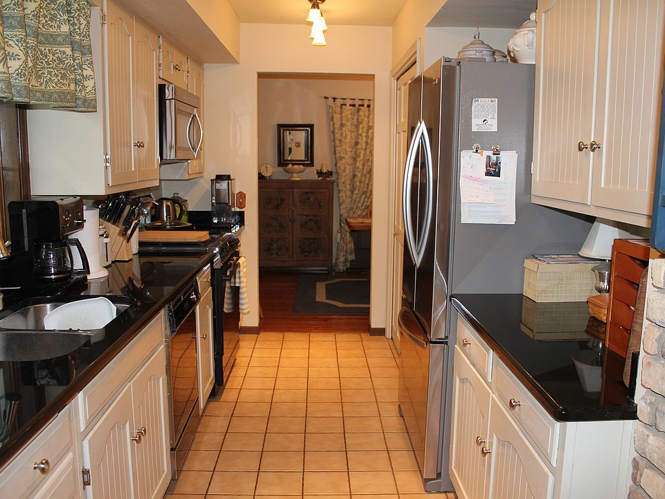 2nd image of 564 Aberdeen Rd