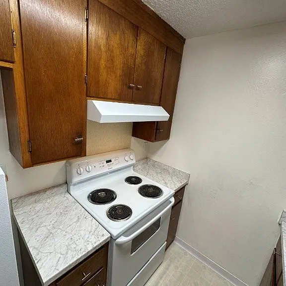 24409 Soto Rd #2 — Photo 6