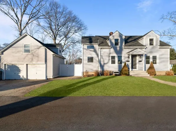 5 Shippen Ave #2, Warwick, RI 02888