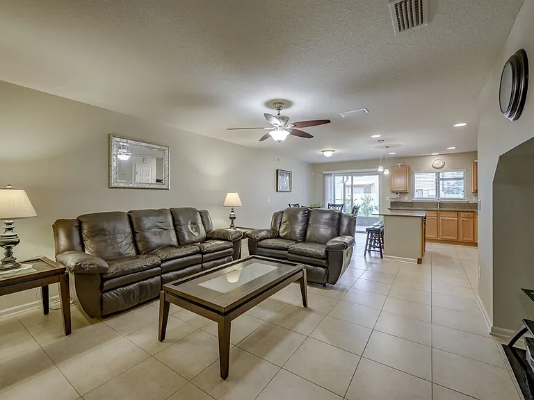 159 Crete Ct — Photo 2