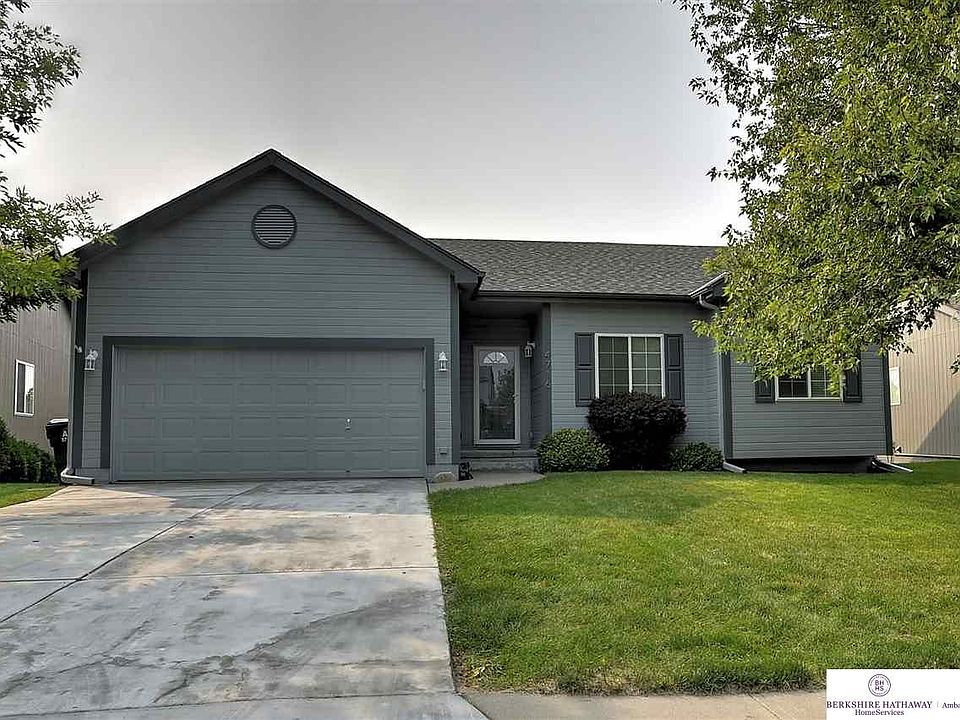 1st image of 4716 S 186th Ave