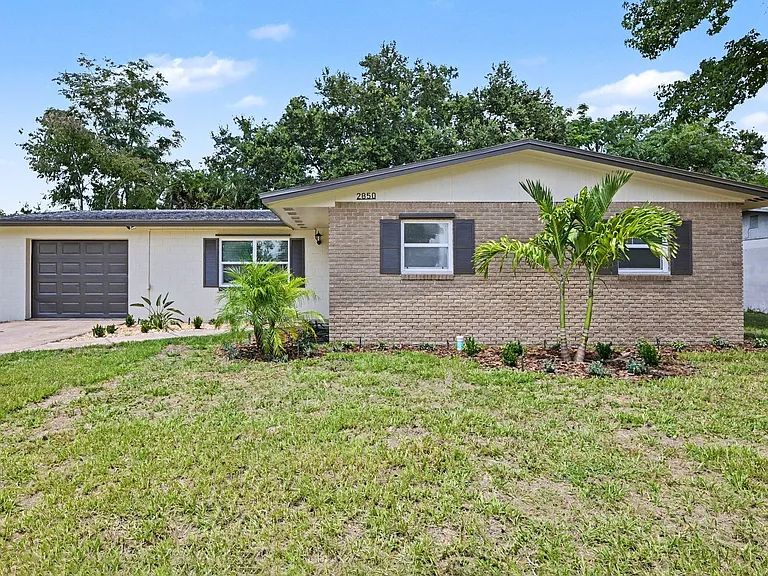 2850 Starlight Dr — Photo 1