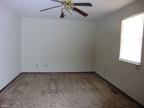 1104-Roosevelt Master Bedroom