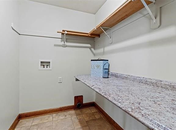 4th image of 7215 E 157th St