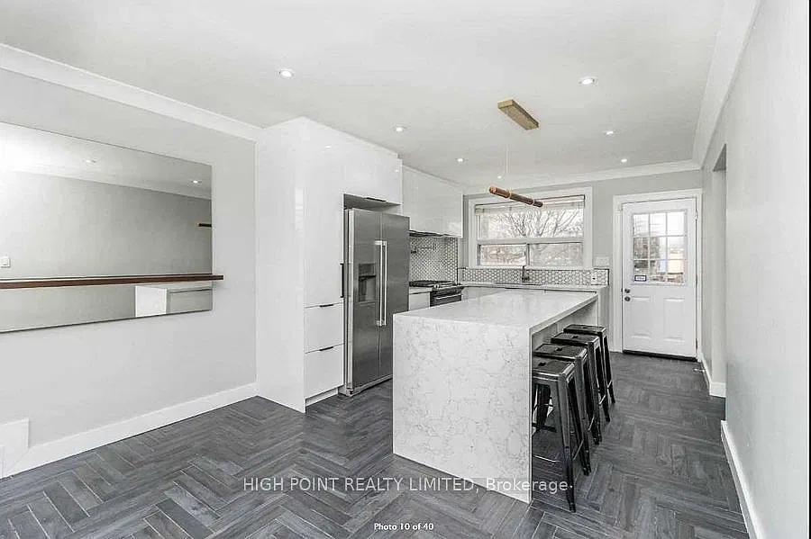 4 bed, $3,500 — Photo 2