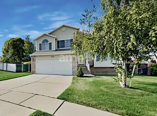 2705 W 4225 S, Roy, UT 84067