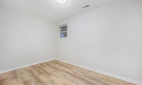 2033 W Huron St #G — Photo 3