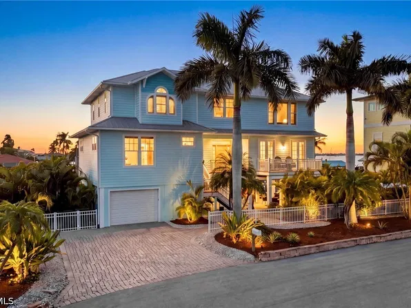 2656 Geary St, Matlacha, FL 33993