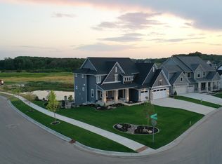 5281 Rolling Hills Pkwy, Victoria, MN 55318