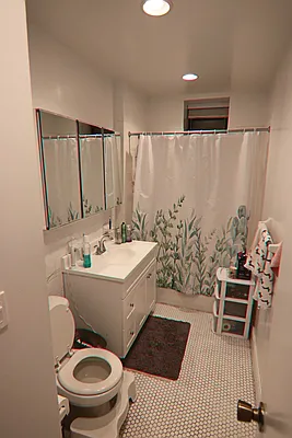 Rented by PMG Real Estate  | media 14