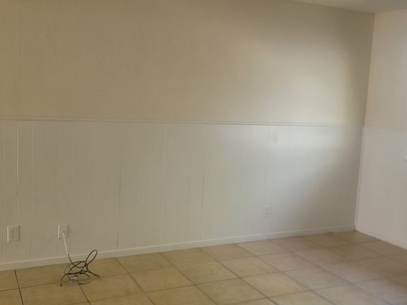 5th image of 332 Brown St #332