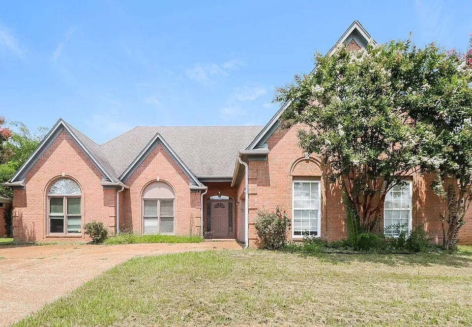 9224 Chimneyrock Blvd