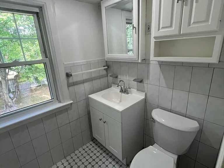 5-7 Oran Rd #2 — Photo 7