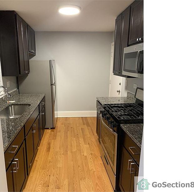 1st image of 7423 S Yates Blvd APT 2W