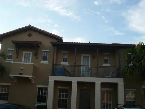 14707 SW 7th St, Pembroke Pines, FL 33028