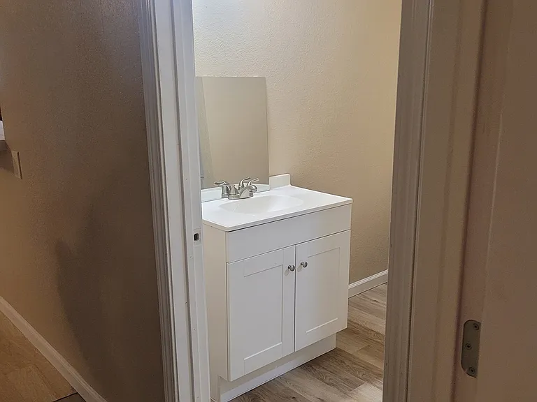 13 Nelson Ave — Photo 11