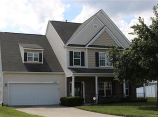 6909 Daisy Bee Ct, Charlotte, NC 28216