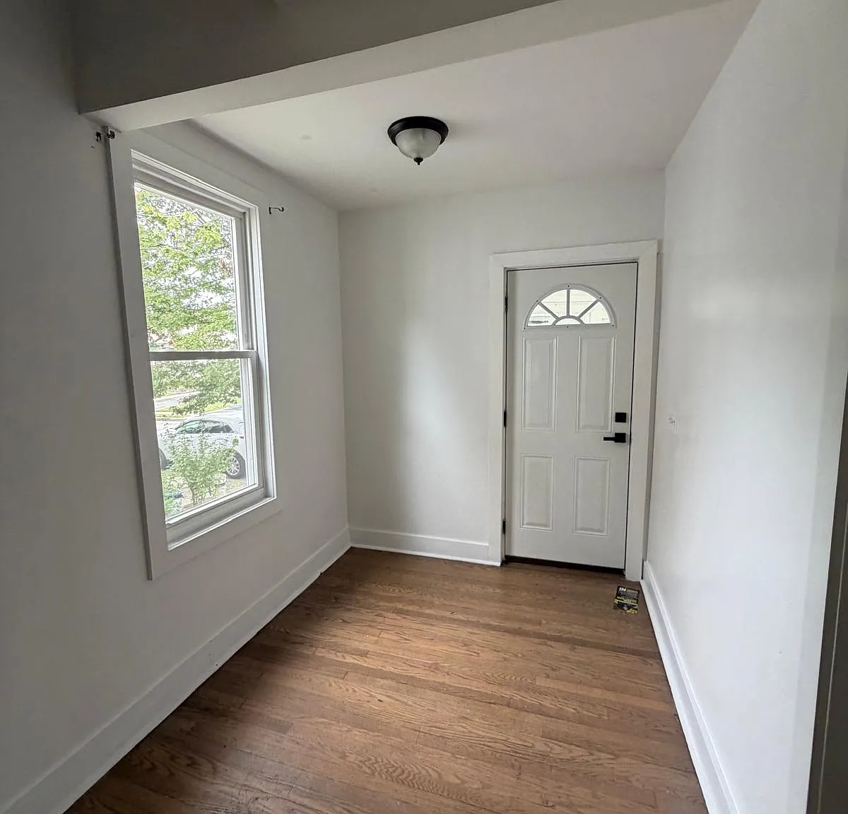 4 bed, 1.5 bath, $3,700 — Photo 4