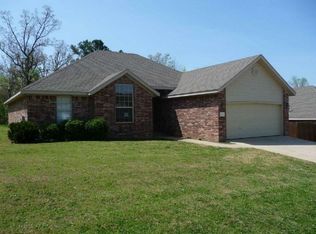 2185 Presley Ln, Springdale, AR 72764