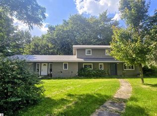 415 N Pine River St, Ithaca, MI 48847