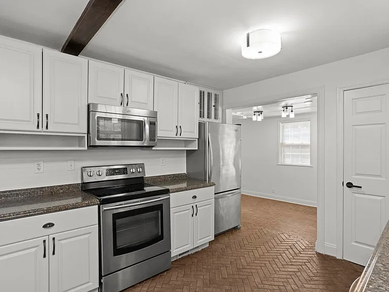 1001 Horseshoe Dr — Photo 12