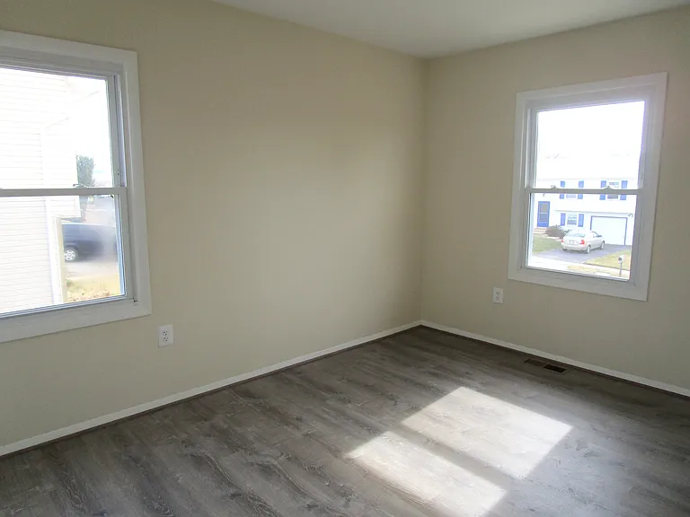 2404 Maytime Dr — Photo 8