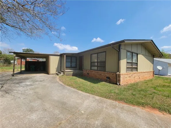 1597 Gilston Ct, Decatur, GA 30032