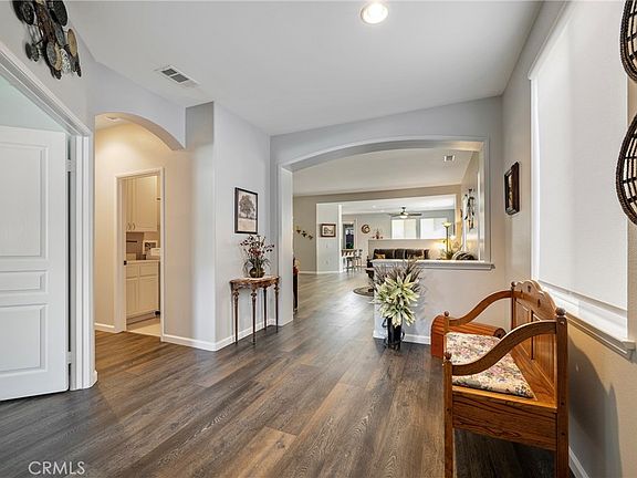 4th image of 39416 Cardiff Ave