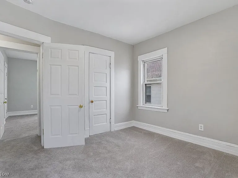 8210 Dorver Ave — Photo 15