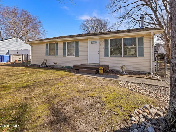 139 Tiller Avenue, Manahawkin, NJ 08050