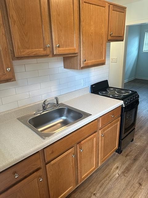 1st image of 208 Dove St #208C