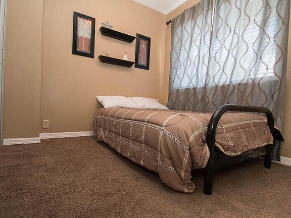 5th image of 8600 Ridgewood Ave #1114