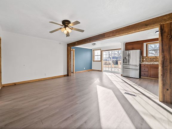 3rd image of 1504 Glennon Dr