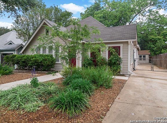 4th image of 1511 W Gramercy Pl