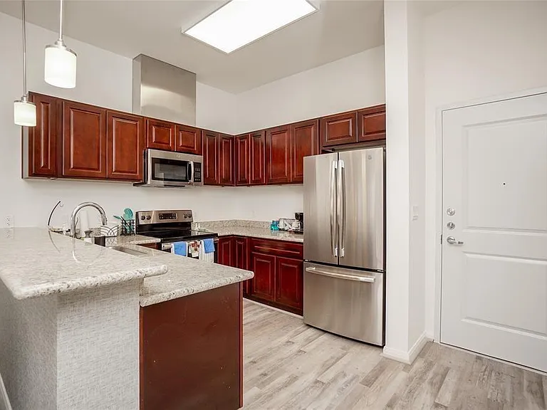 1207 Grand West Blvd #1H — Photo 11