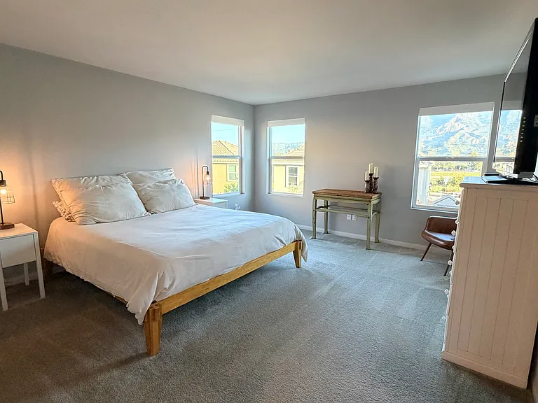 385 Eureka Dr — Photo 15