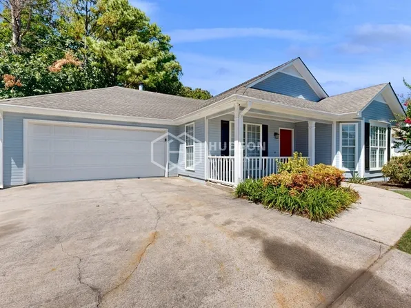 132 Pebble Ln, Alabaster, AL 35007