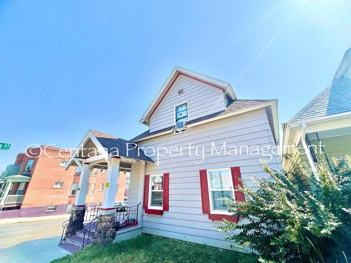 Building Photo - 800 W Galena St