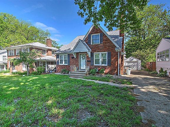 5th image of 1624 W Forest Ave